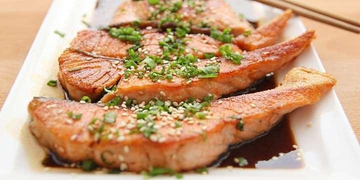 Lax Teriyaki med japanskt sting och en typisk Sauvignon