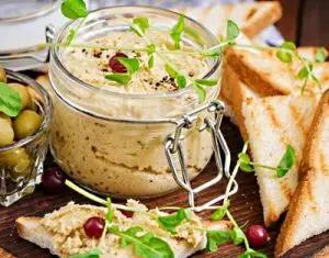 Helgmums: fräscht vin, kycklingpaté & vegosnittar