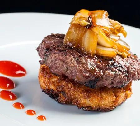 Saftig japansk hamburgare med Sangiovese