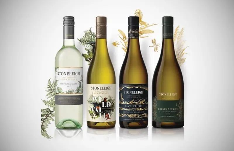 4 flaskor vitt vin Stoneleigh 