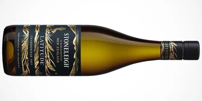 Mors dag! Läcker, liten Camembert och ett friskt vitt vin!