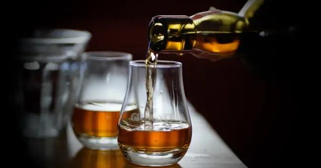 vinfrågor - ett glas whisky