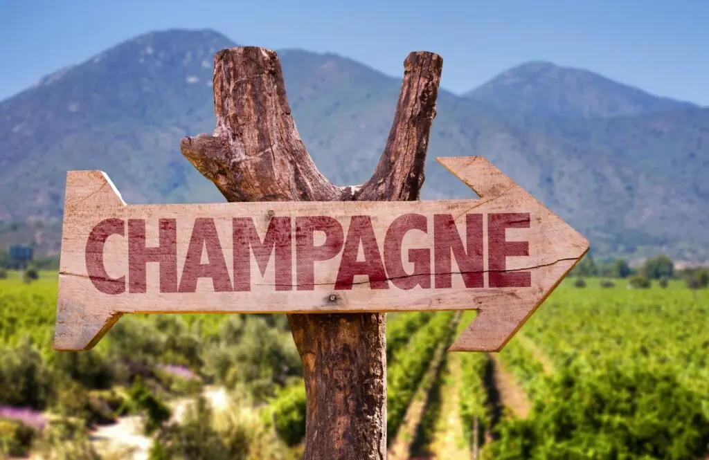 Res till Champagne och njut av fransk mat och dryckeskultur