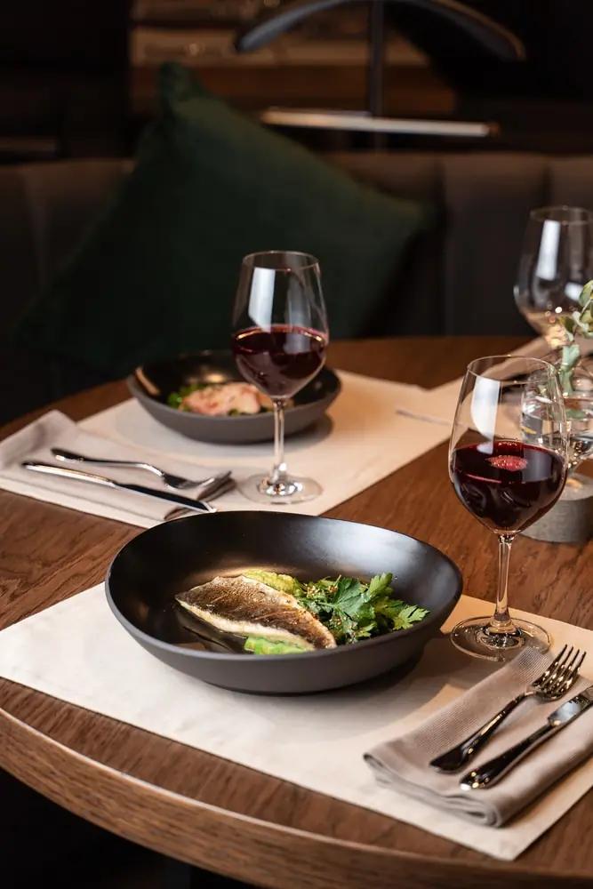 Experten tipsar: Rött vin till fisk