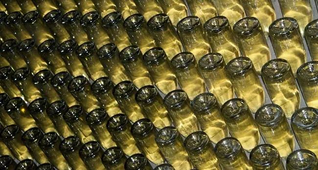 franciacorta - flaskor lagras